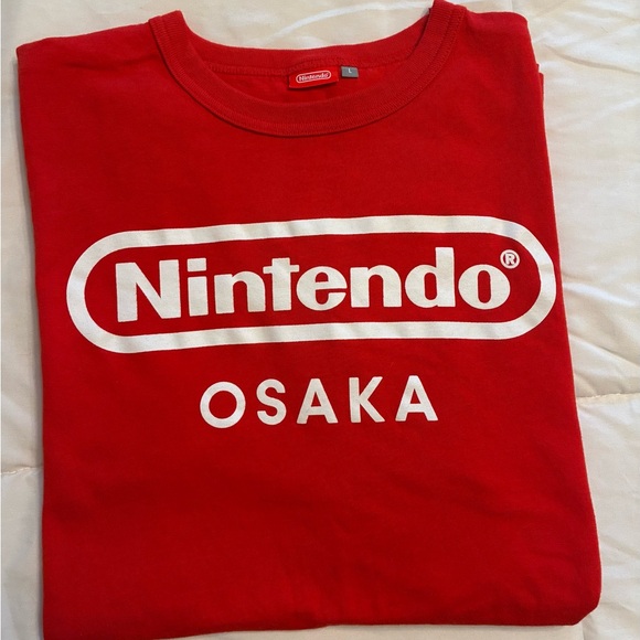 Like New Men’s Osaka Japan Nintendo T-Shirt Size Large - Picture 3 of 6